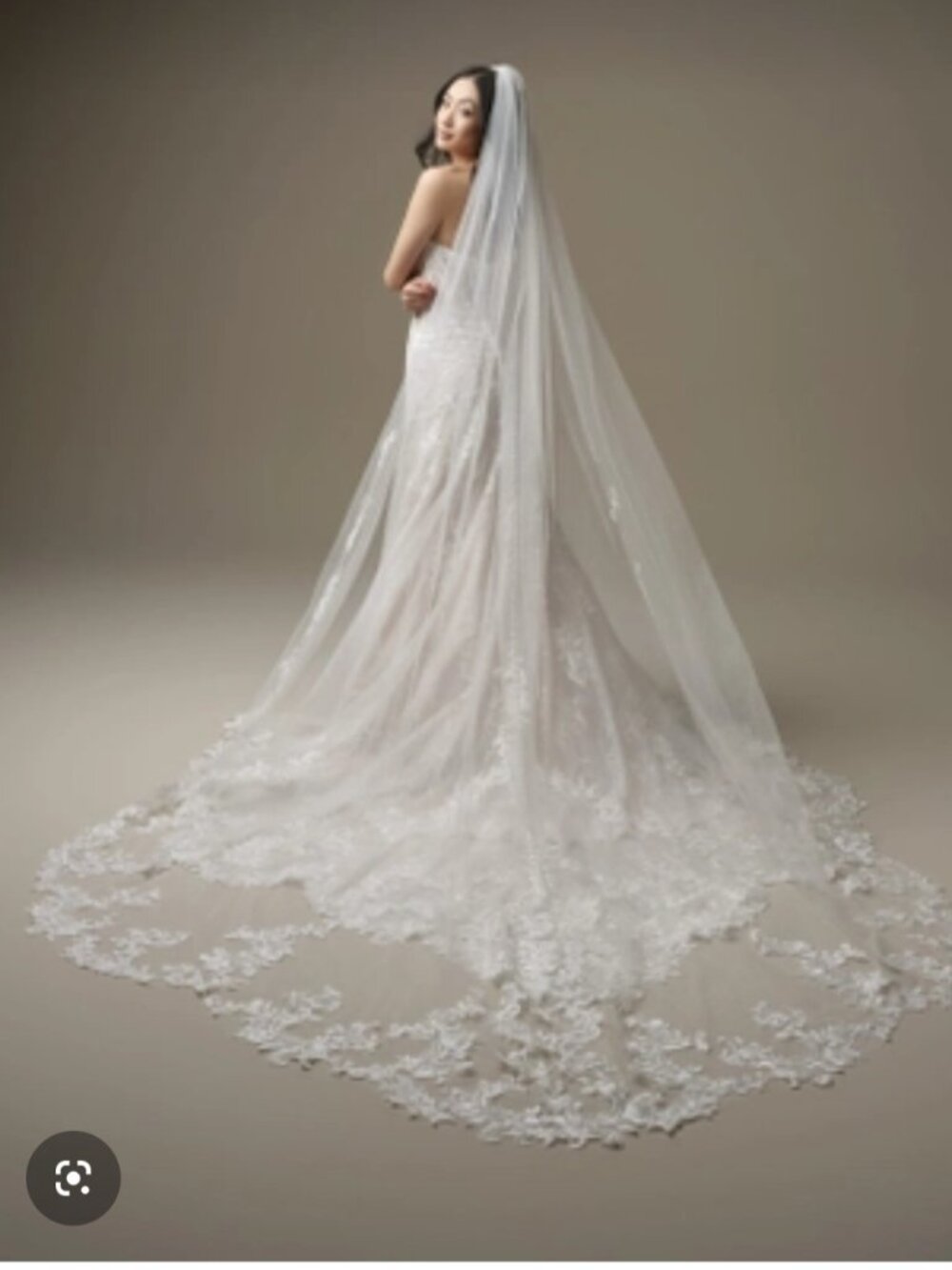 Maggie Sottero "Farrah" Dress. NEVER WORN, NEVER ALTERED. Bridal size 12
